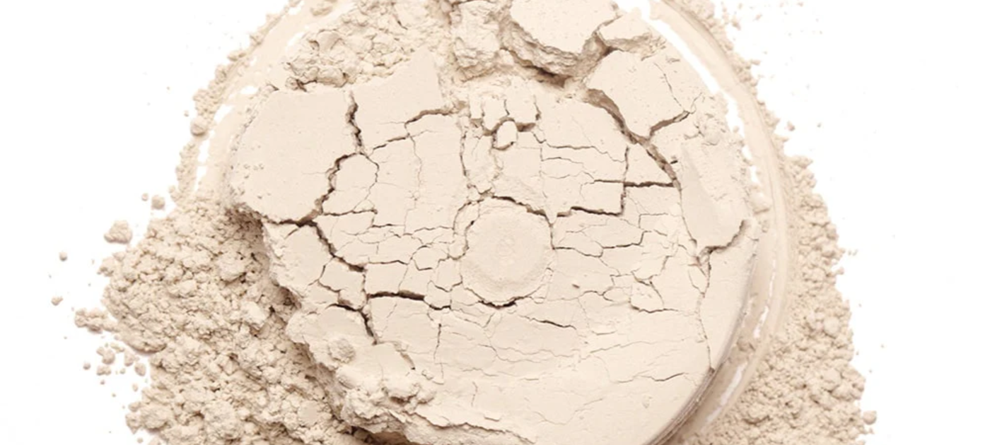 Bentonite clay powder